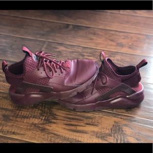 maroon huaraches mens